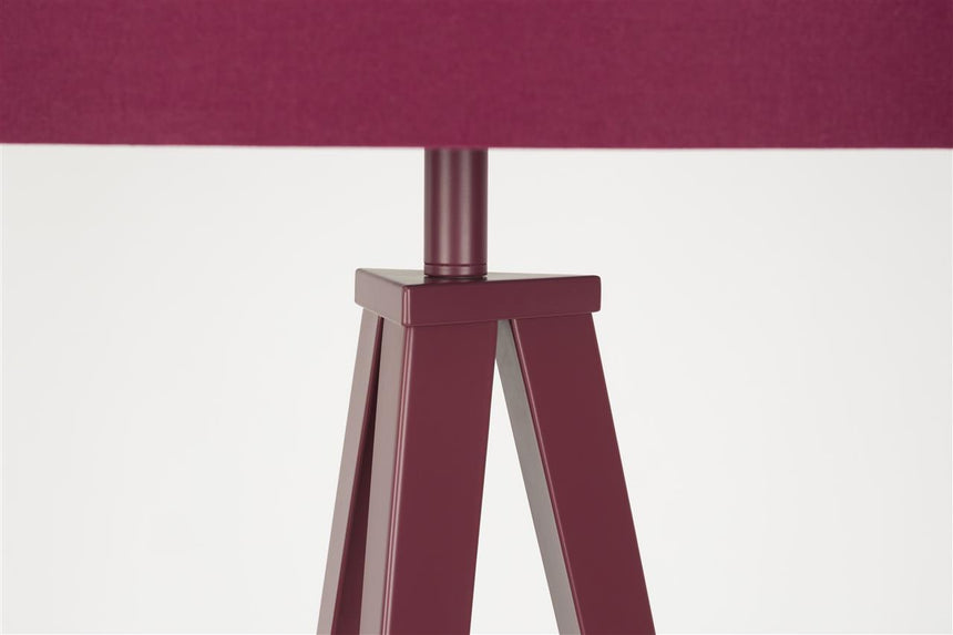 Tripod állólámpa – Modern design és kifinomult stílus