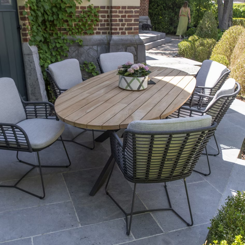 Prado fa kerti asztal