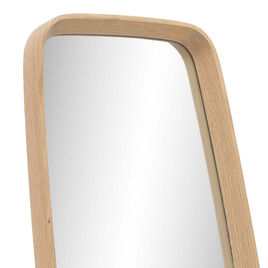 Meghan fa állótükör