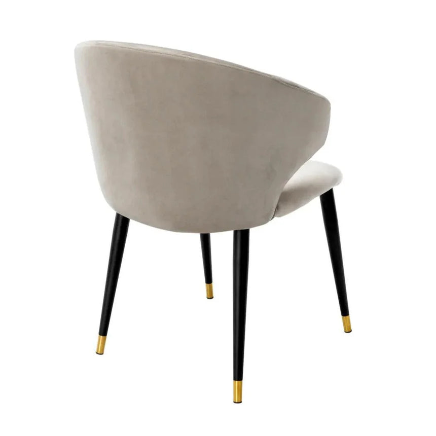 Volante karfás bársony szék