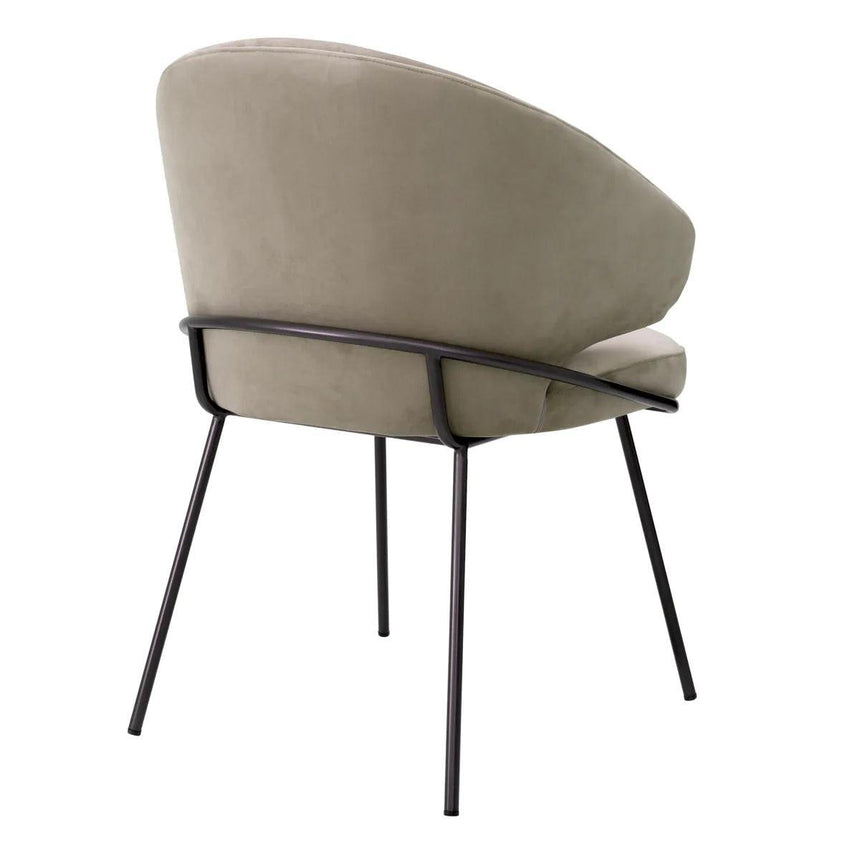 Kinley velvet chair with black legs