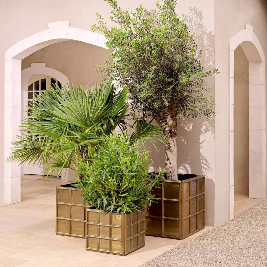 Grid metal flower pot medium