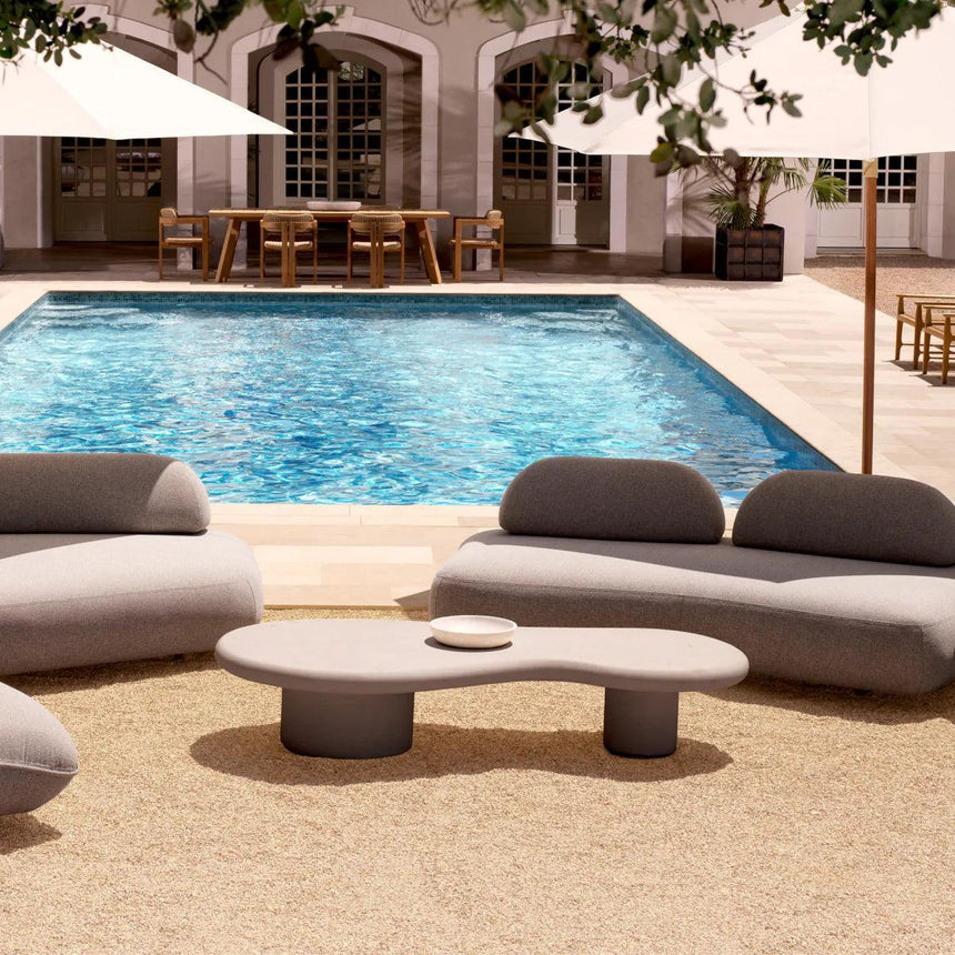 Erato concrete garden coffee table