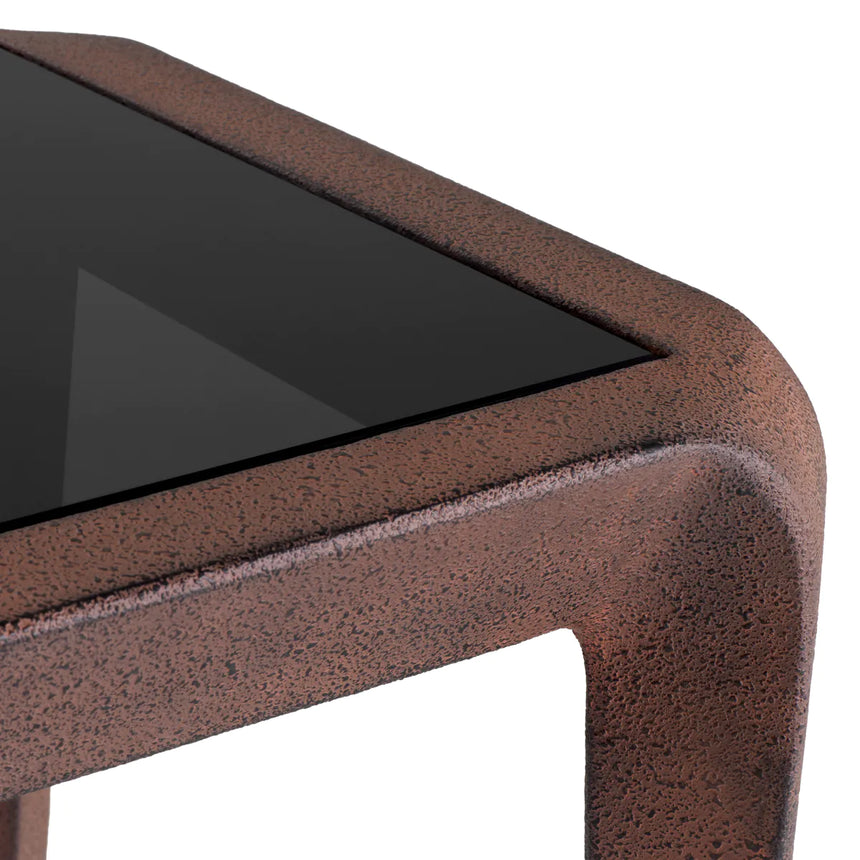 Quentin metal storage table