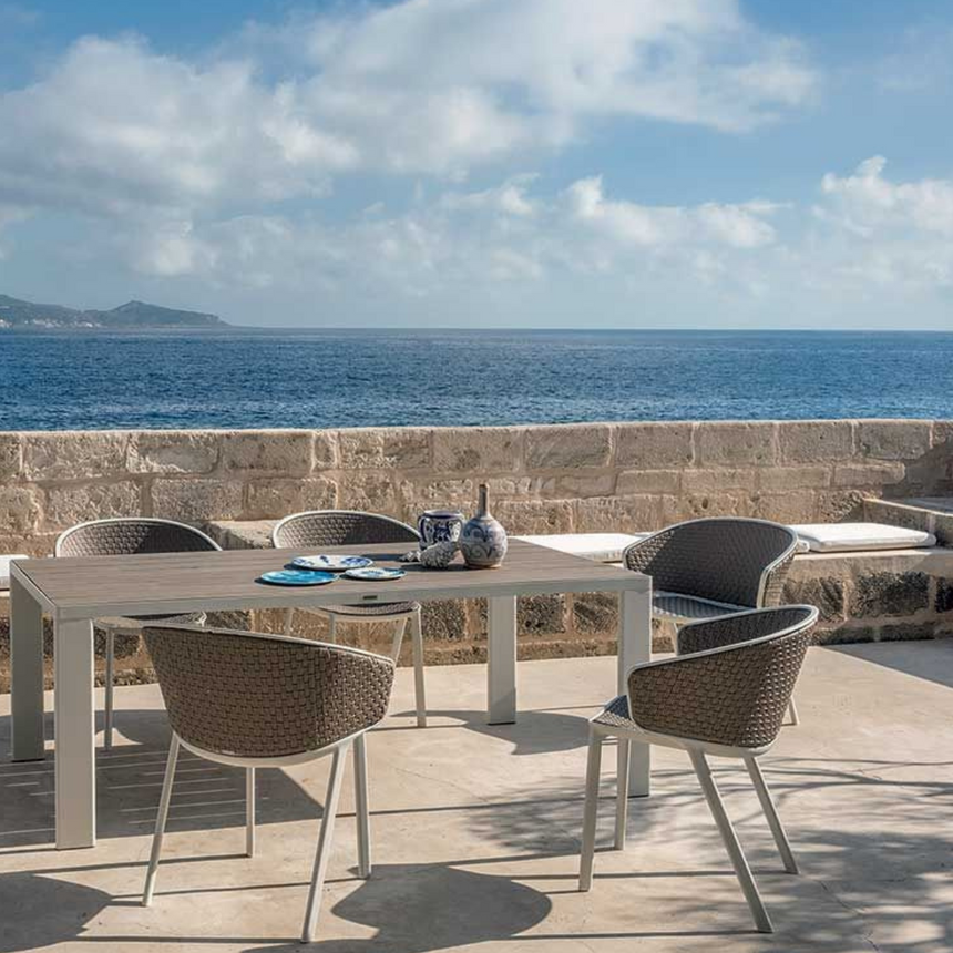 Esedra kerti étkezőasztal