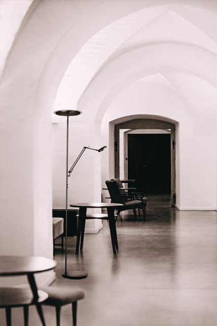 Lava 3-bulb dark gray glass pendant lamp