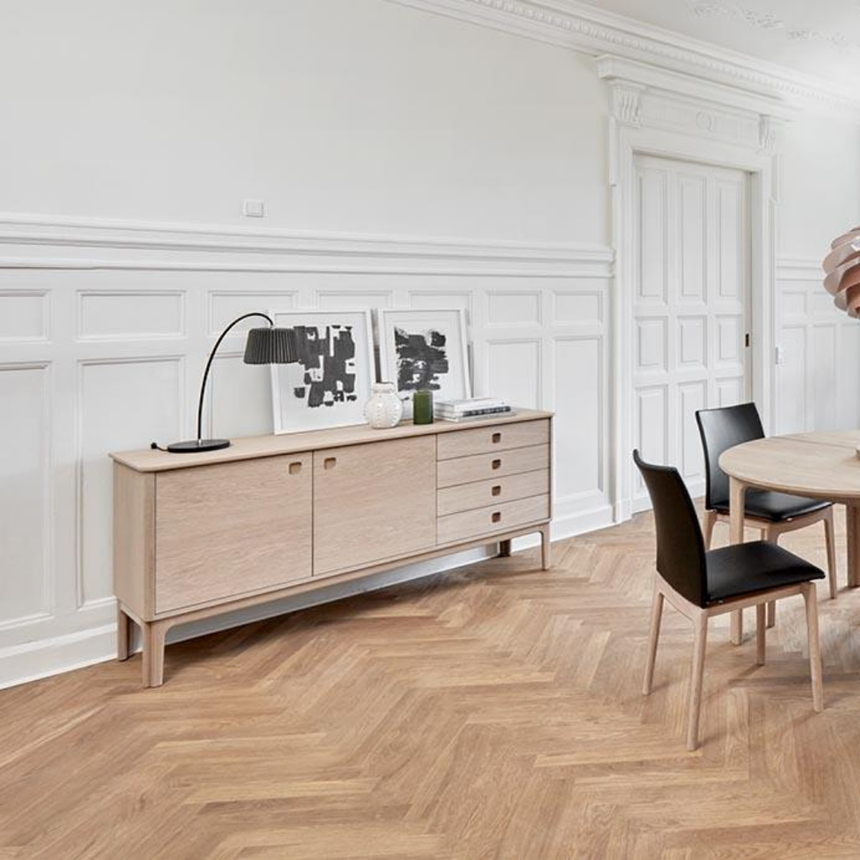 Kilt garden coffee table