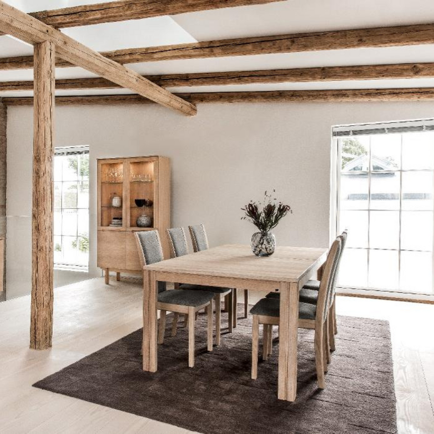 Skovby 24 bővíthető étkezőasztal