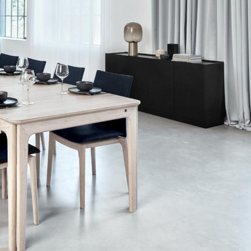 Kilt garden coffee table