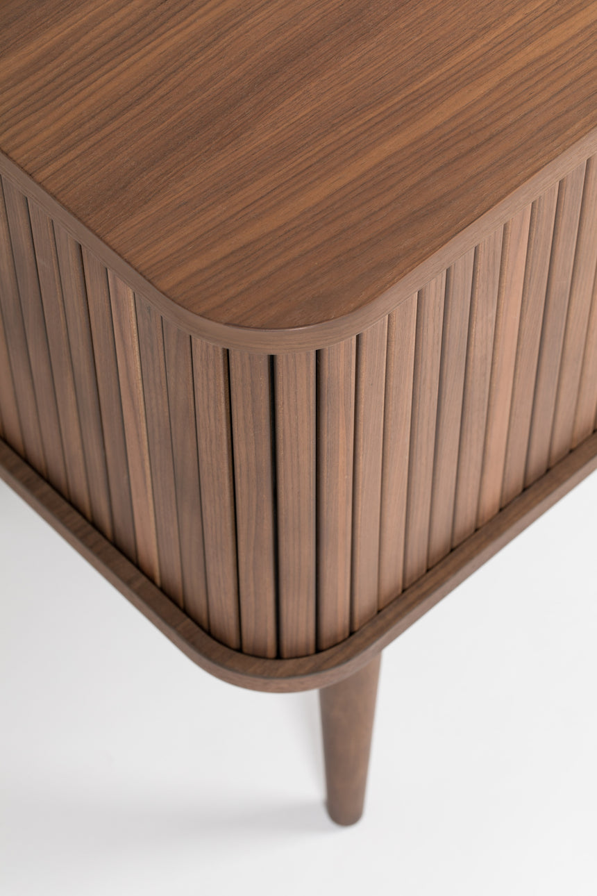 Barbier wooden chest of drawers with sliding doors