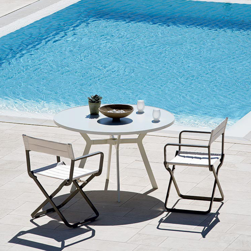 Kilt garden coffee table