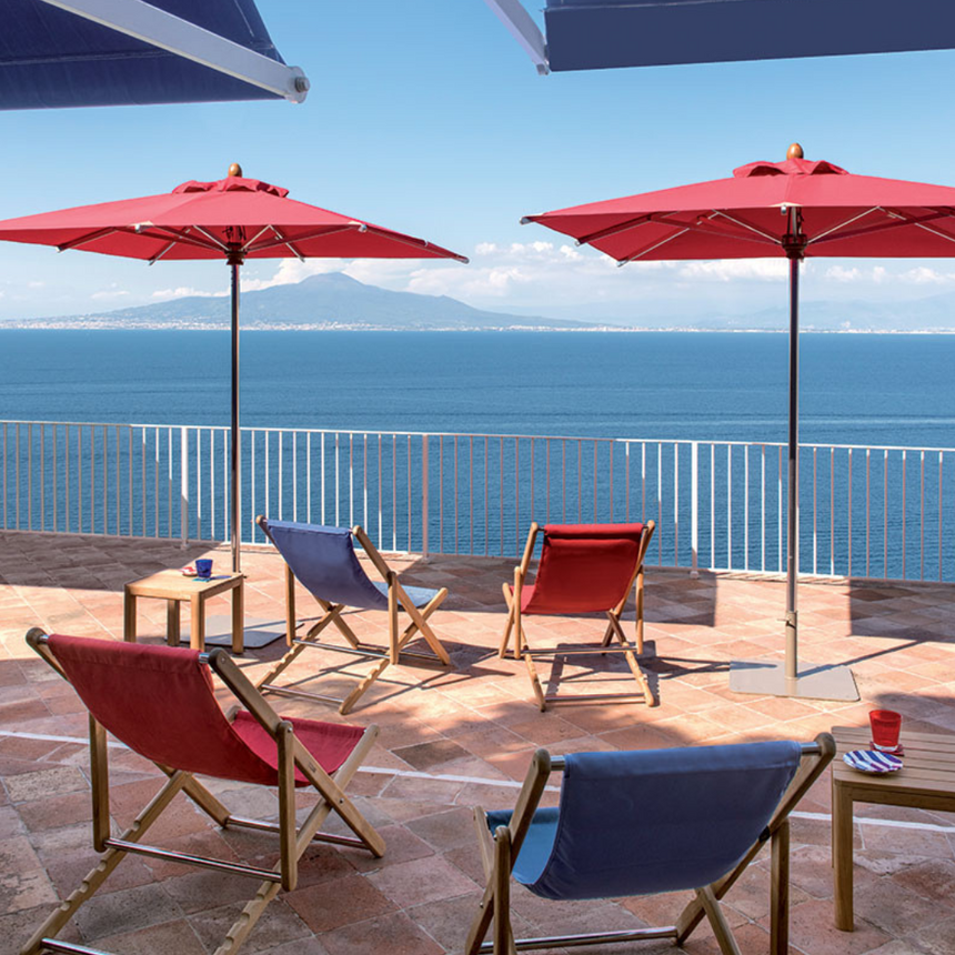 Kilt garden coffee table