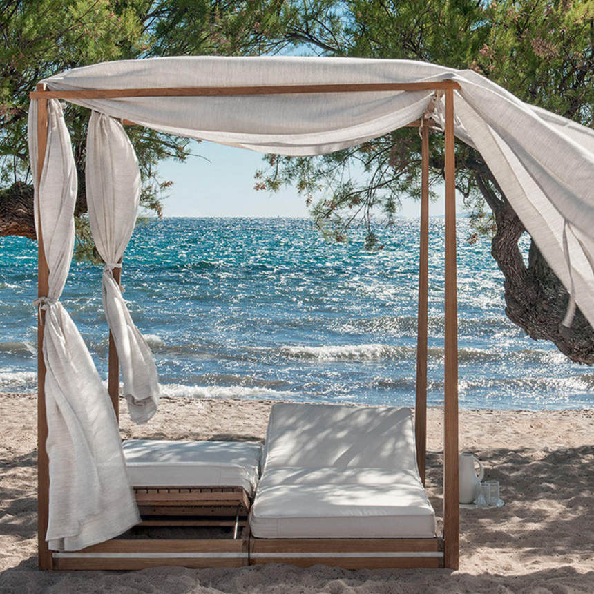 Kilt garden coffee table