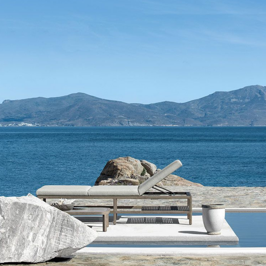 Kilt garden coffee table