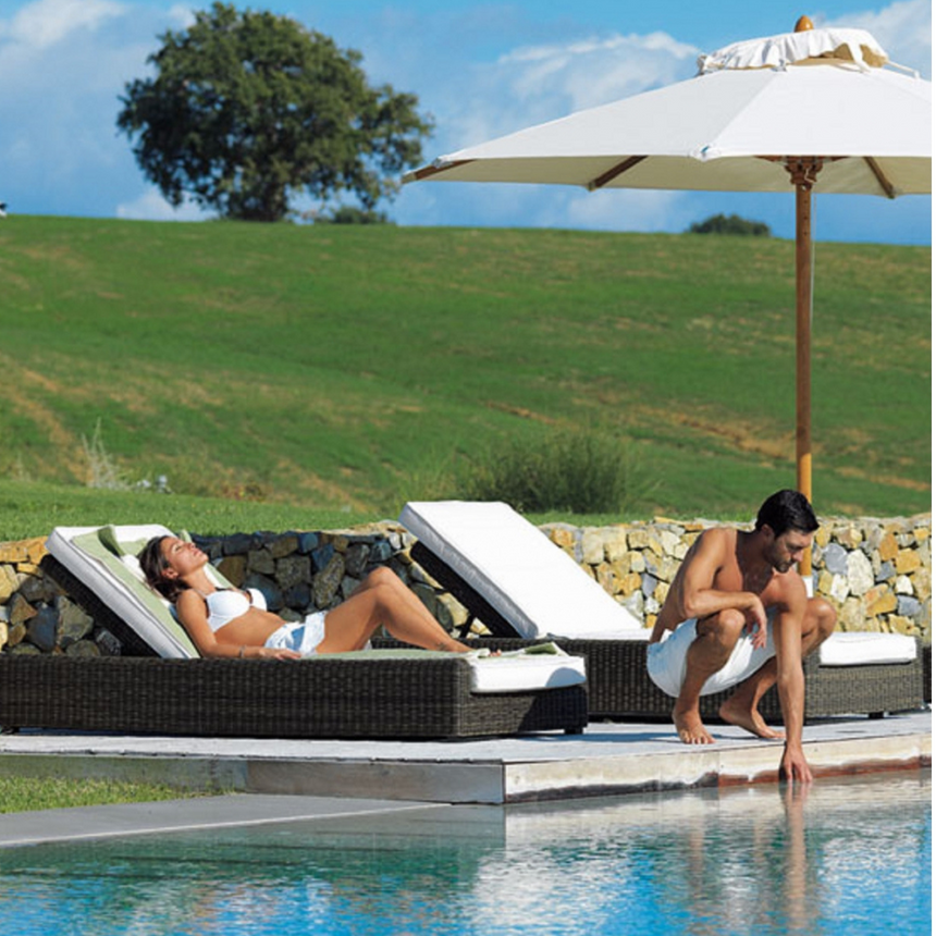 Kilt garden coffee table