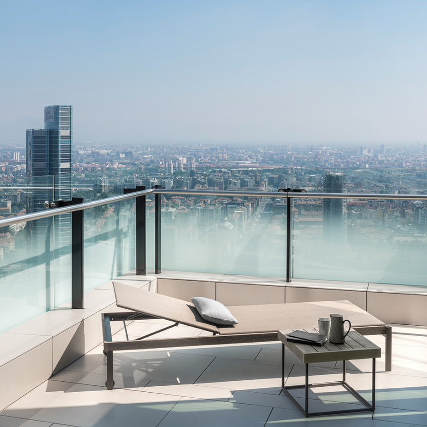 Kilt garden coffee table