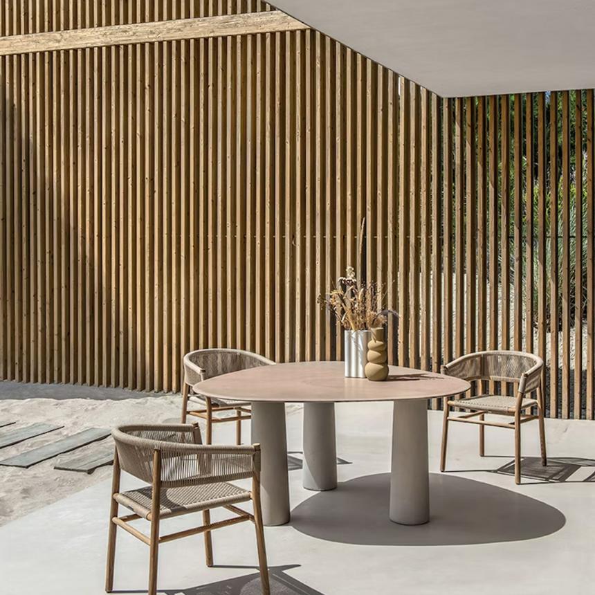 Kilt garden coffee table