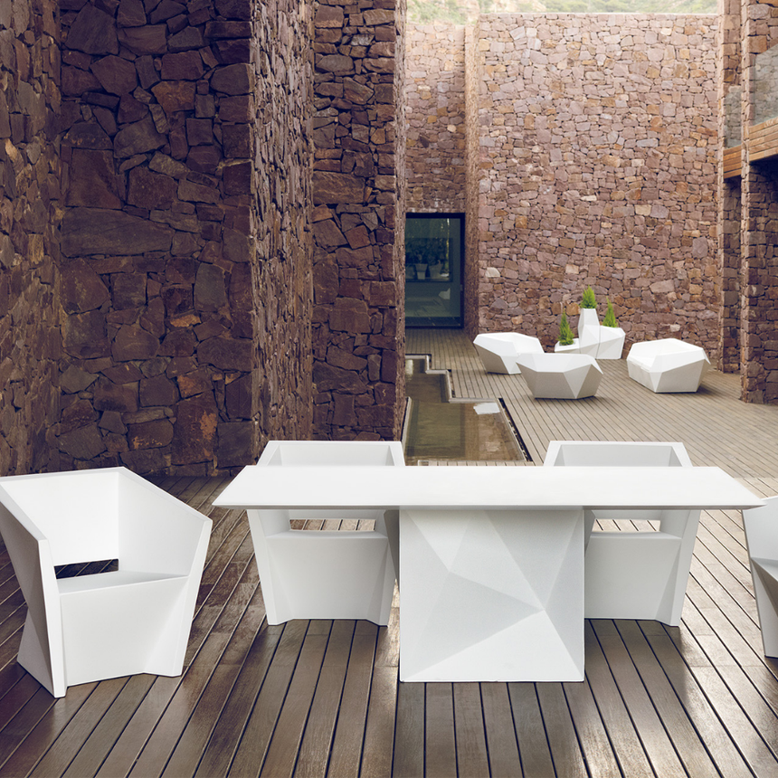 Faz PP kerti étkezőasztal