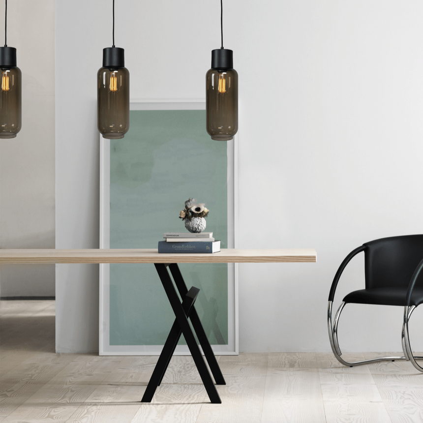 Lett üveg függőlámpa fekete foglalattal