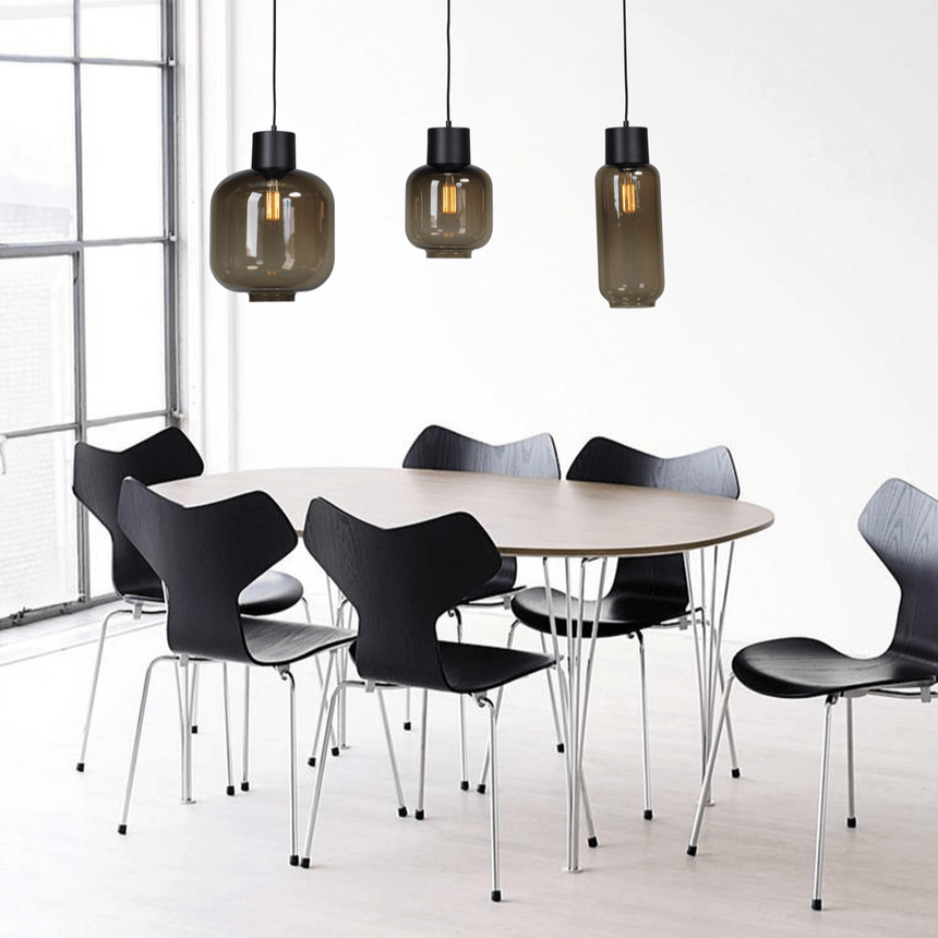 Lett üveg függőlámpa fekete foglalattal