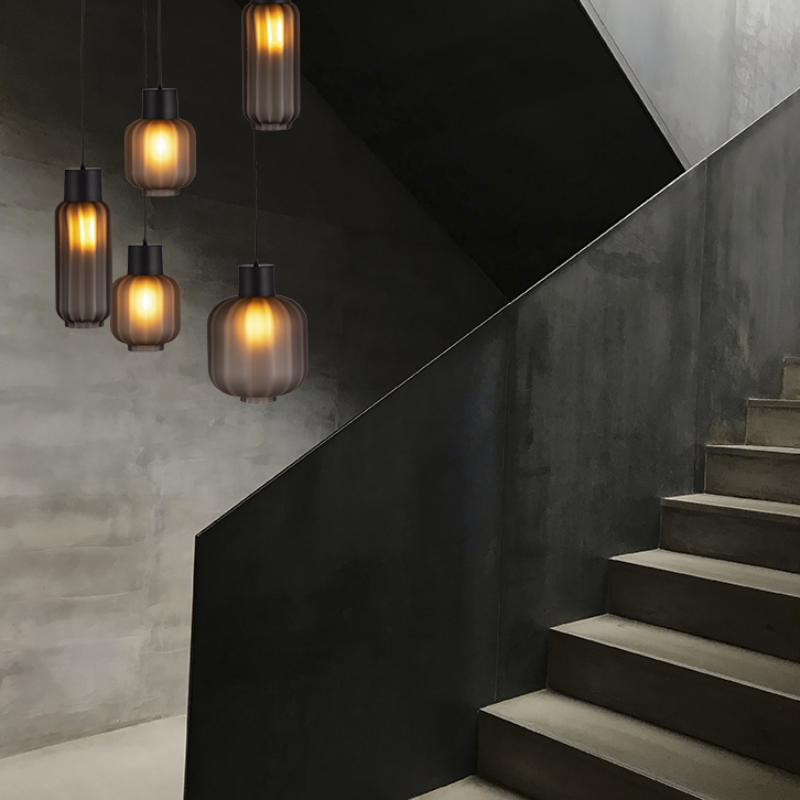 Lett Rib matt üveg függőlámpa fekete foglalattal