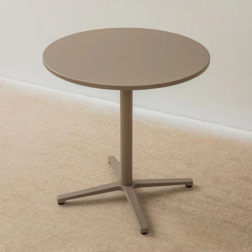 Figueral fém kerti étkezőasztal