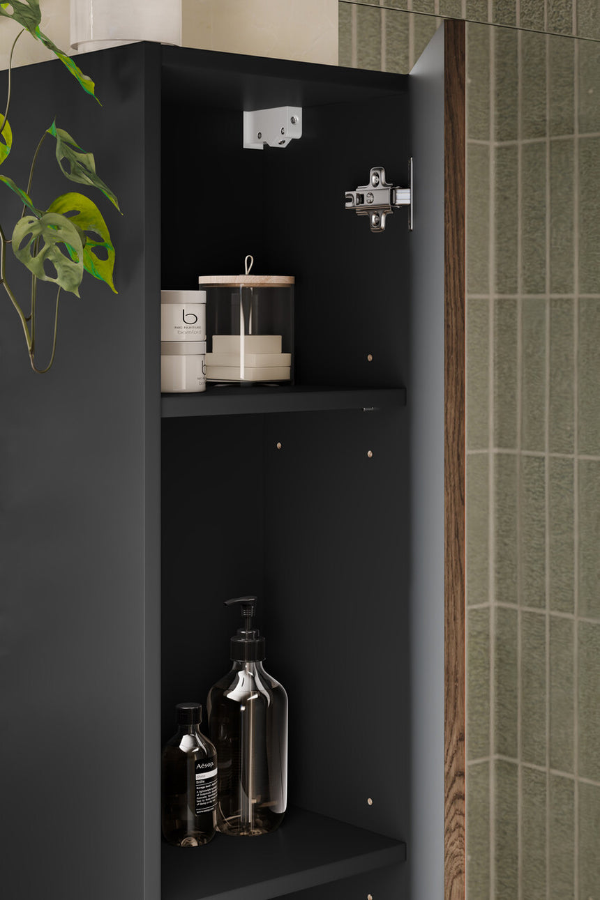 Baggy woven chenille pouf