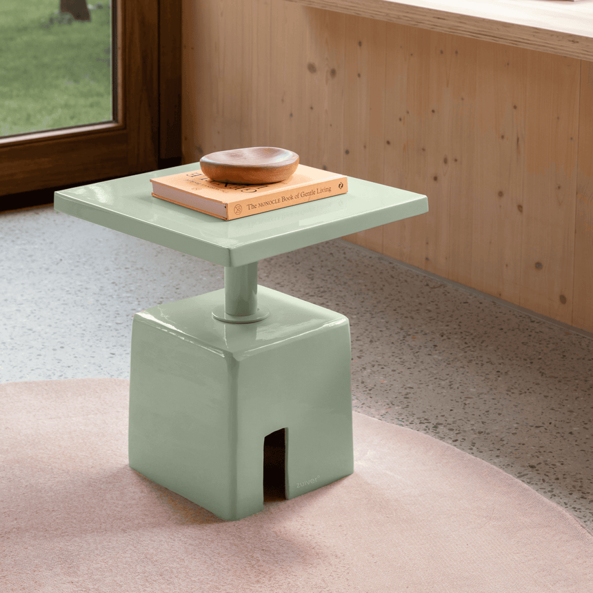 Chubby metal storage table