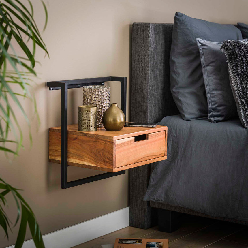 Zistra 235 fa fali éjjeliszekrény