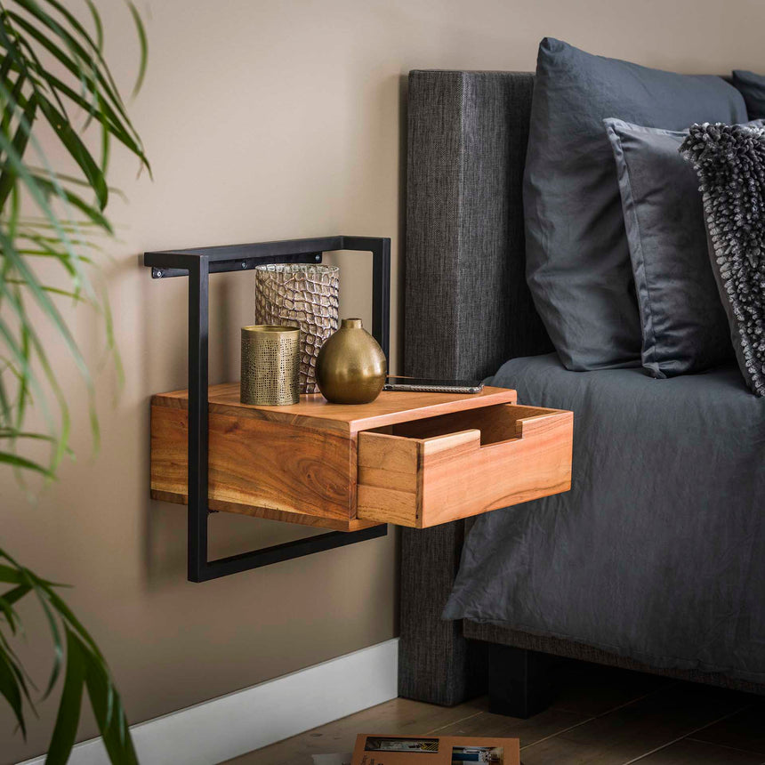 Zistra 235 fa fali éjjeliszekrény