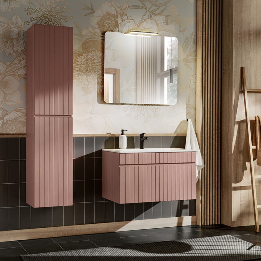 Baggy woven chenille pouf