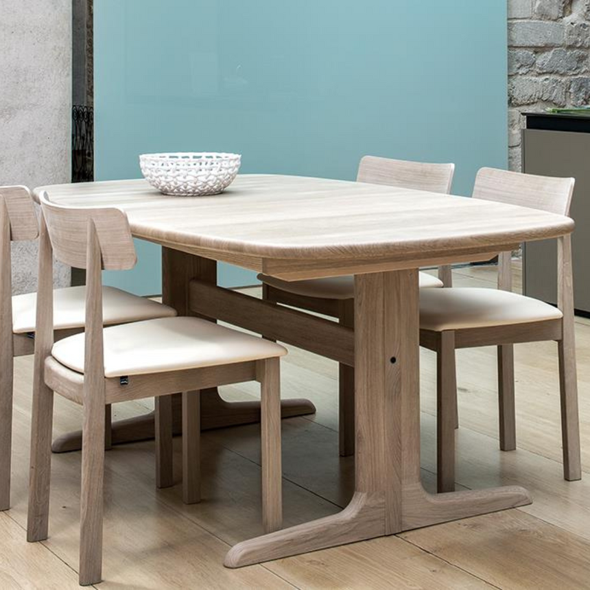 Kilt garden coffee table