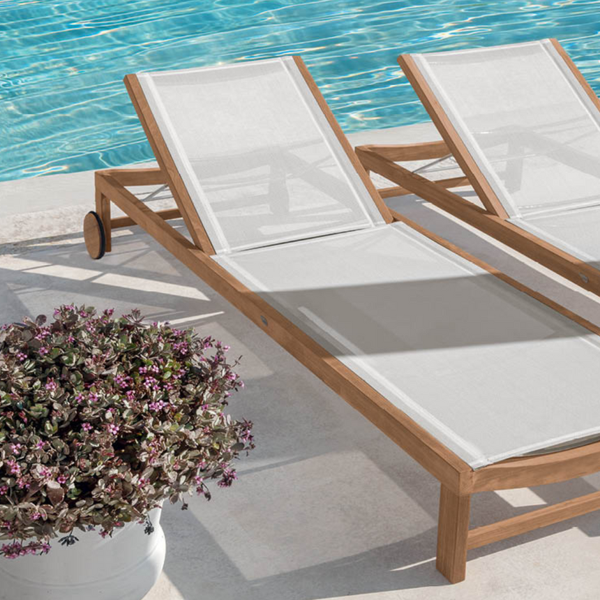 Kilt garden coffee table