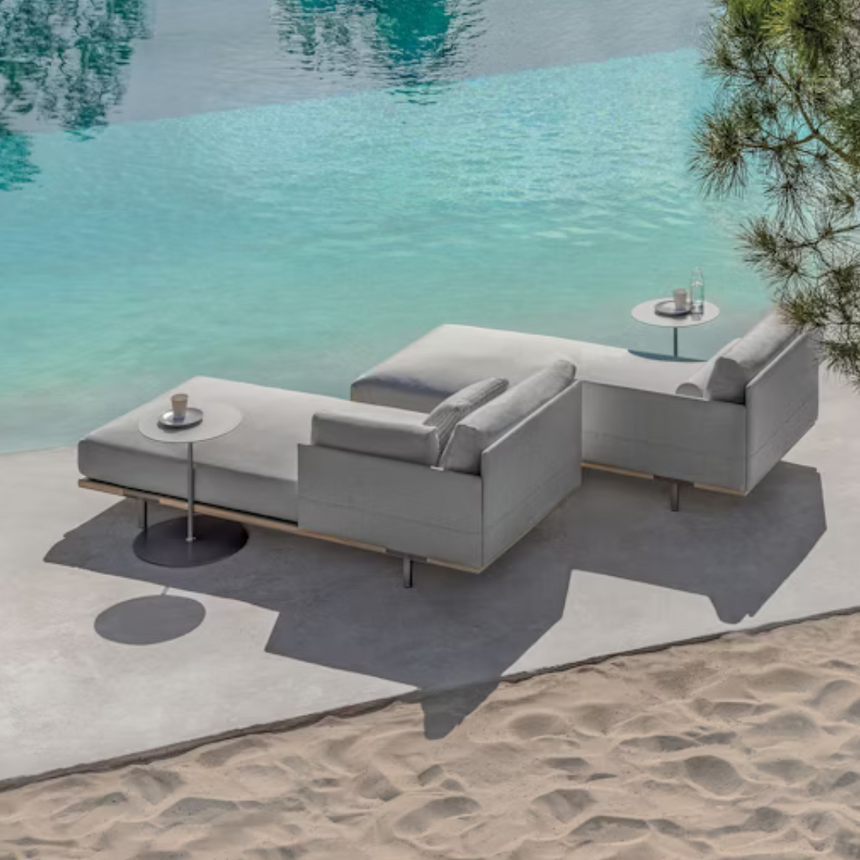 Kilt garden coffee table