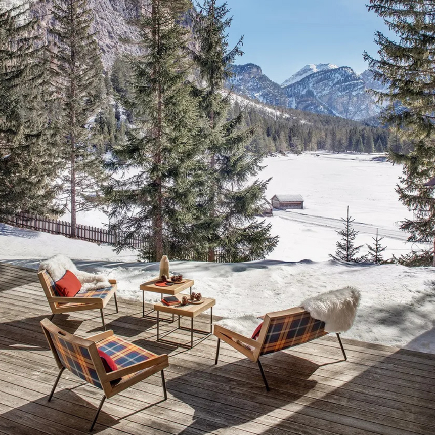 Kilt garden coffee table