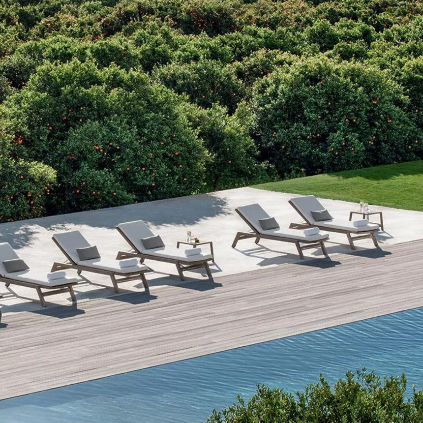 Kilt garden coffee table