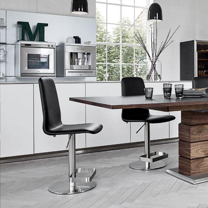 Kilt garden coffee table