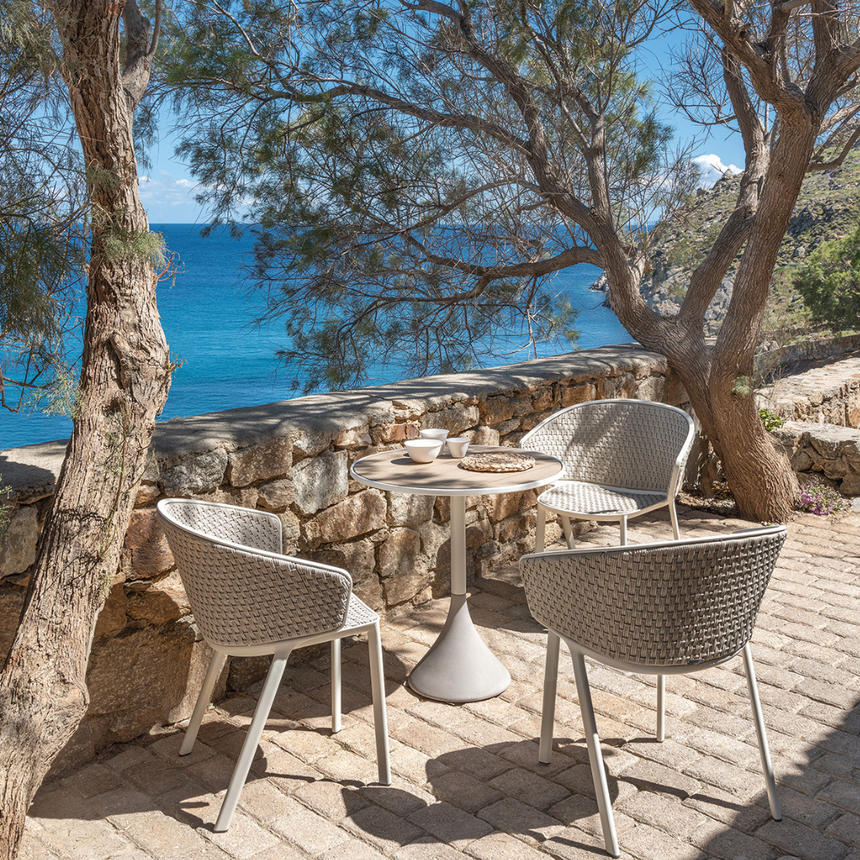 Kilt garden coffee table