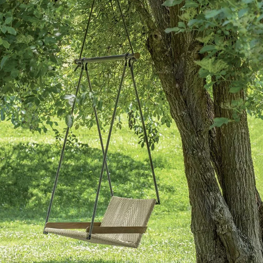 Kilt garden coffee table