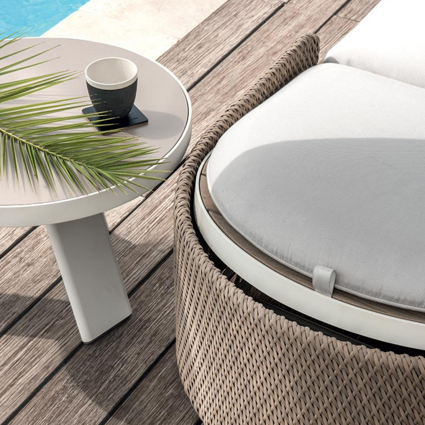 Kilt garden coffee table