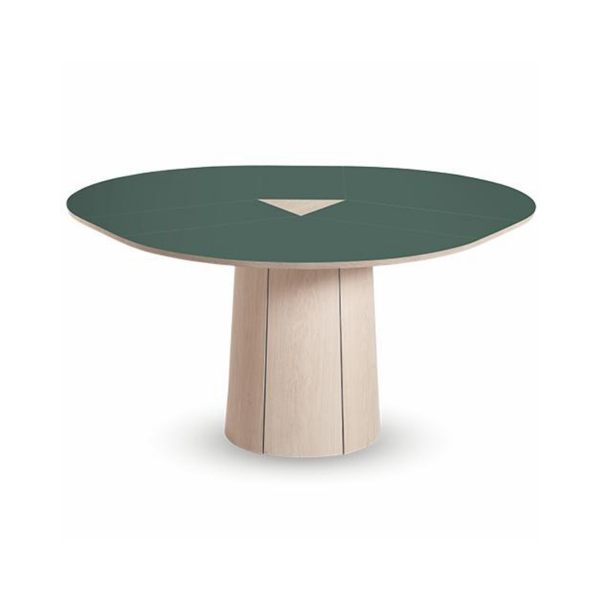 Kilt garden coffee table