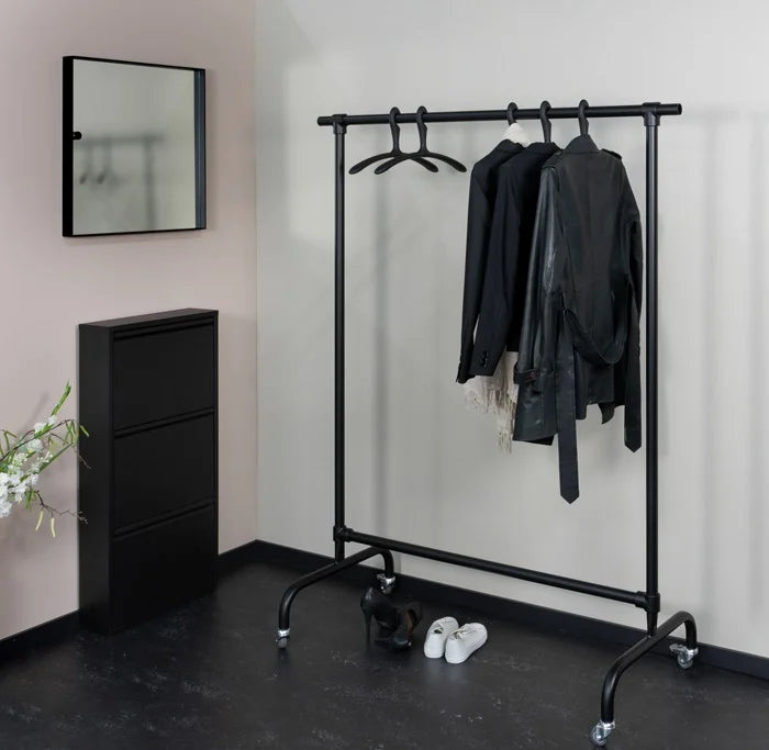 Luuk fém görgős szobainas