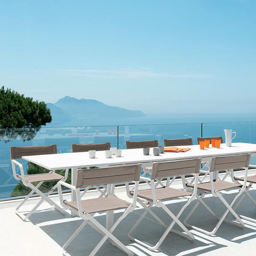 Kilt garden coffee table