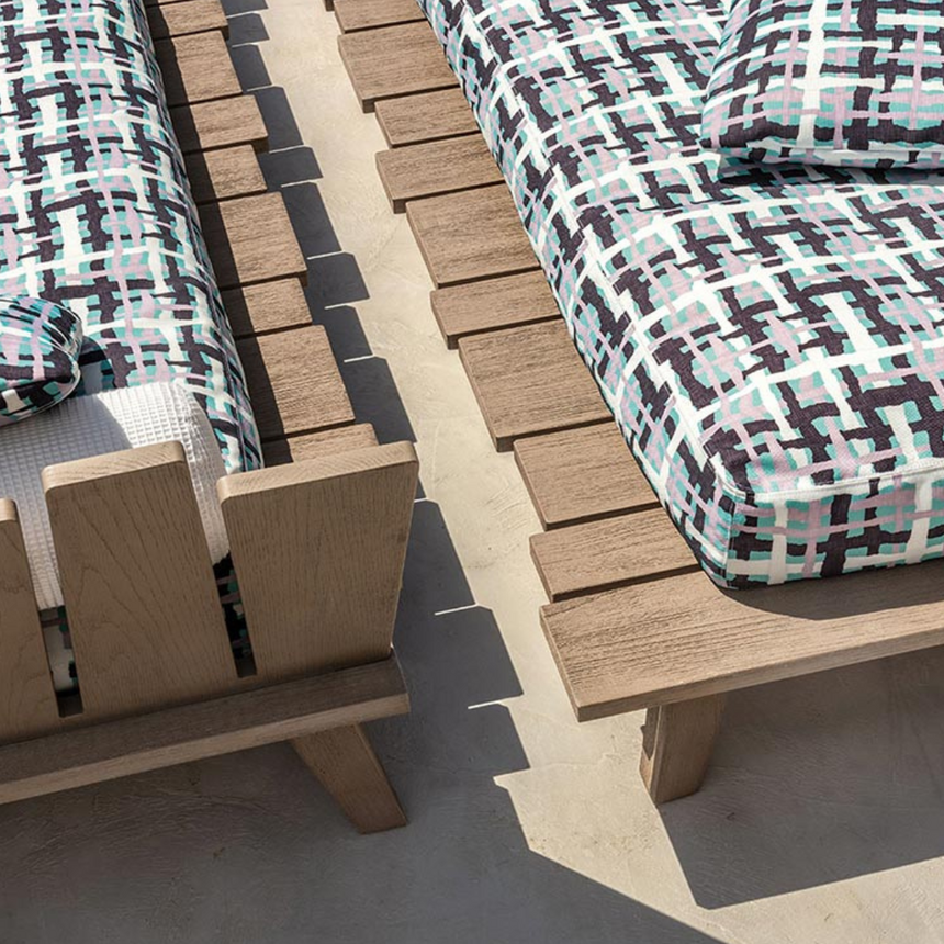 Kilt garden coffee table