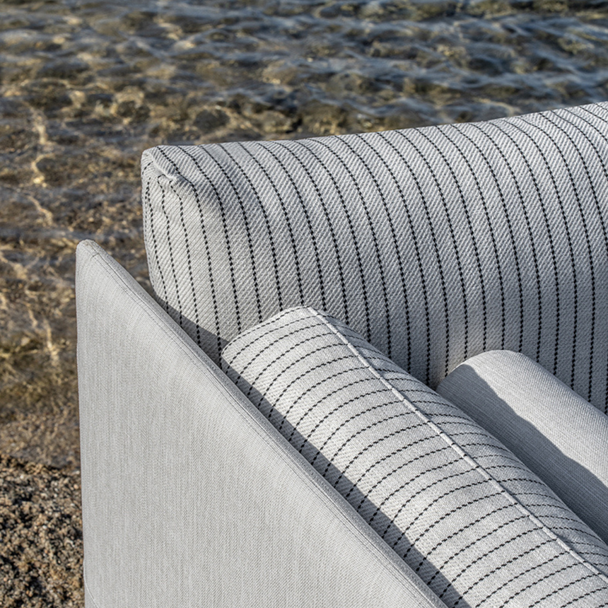 Kilt garden coffee table