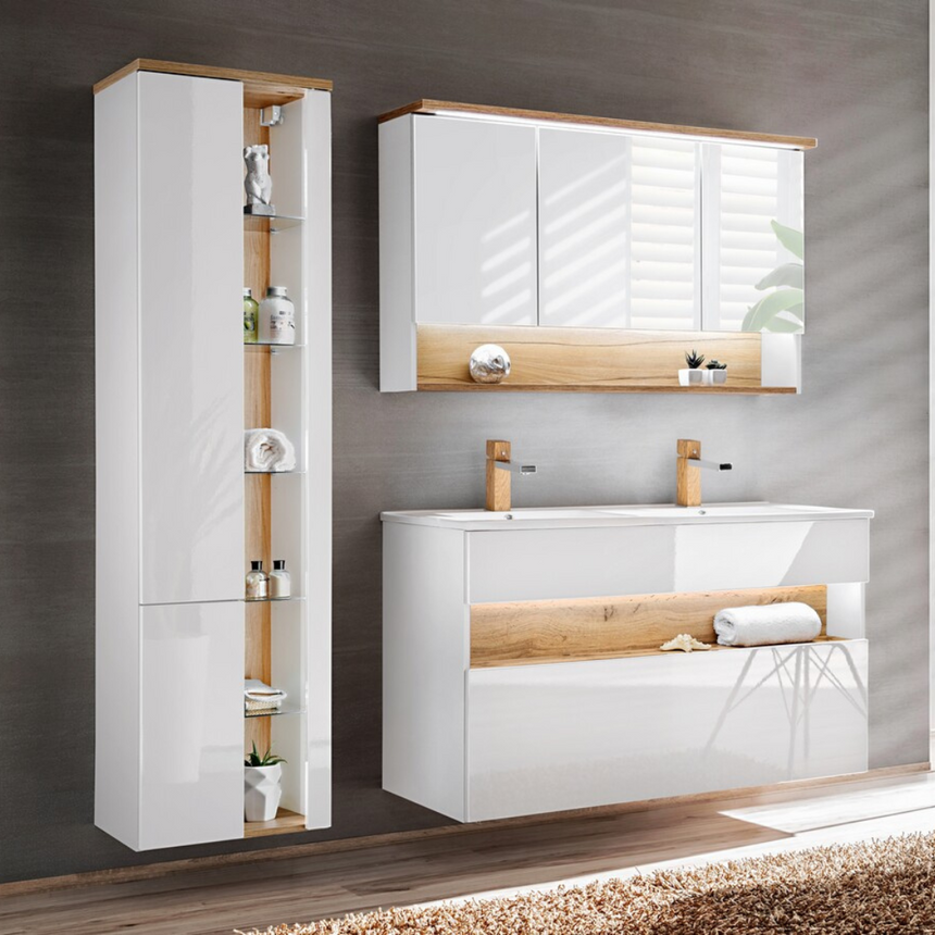 Baggy woven chenille pouf