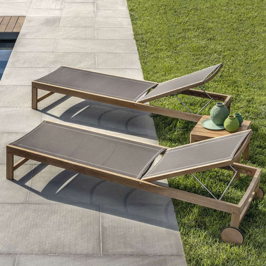 Kilt garden coffee table