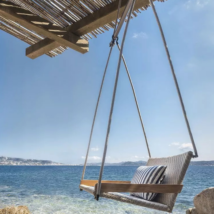 Kilt garden coffee table