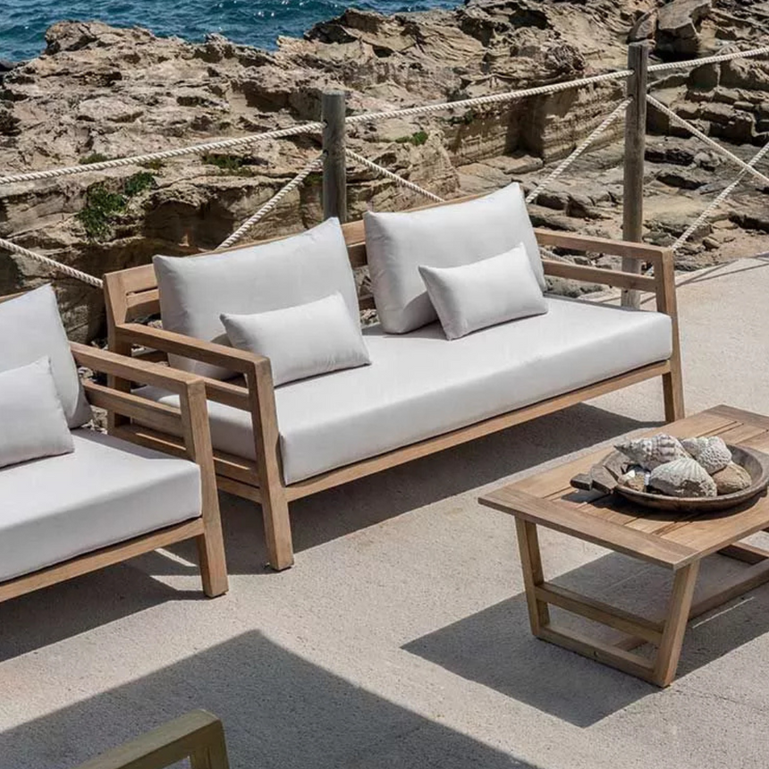 Kilt garden coffee table