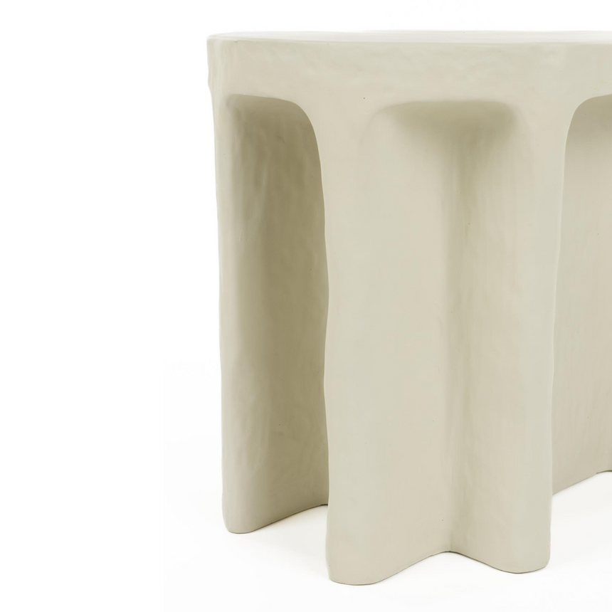 Born To Be Alive Oval műgyanta lerakóasztal